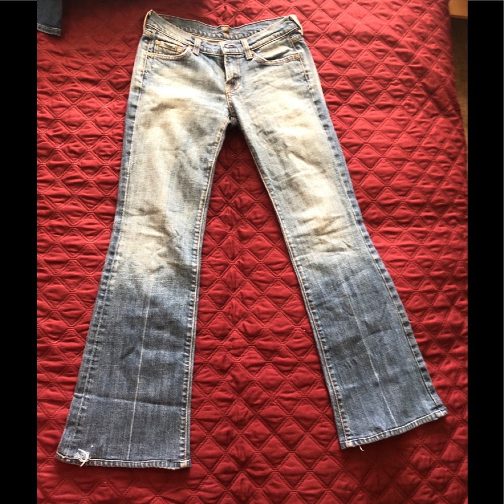 “Flare” 7 For All Mankind size 26